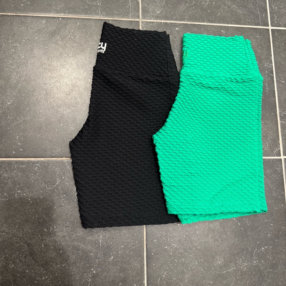 Booty by Brabants Textured Black and Green Shorts